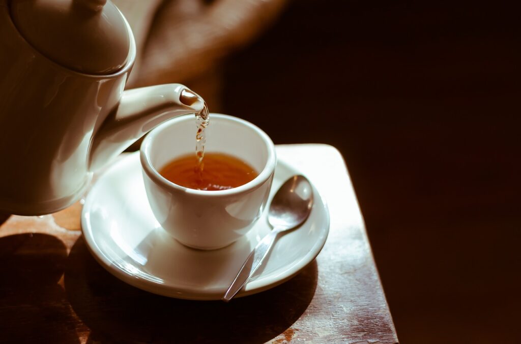 tea, hot, cup, table, tea-time, nature, break, tea cup, herbal, leaf, beverage